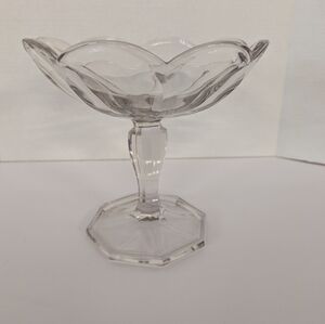 Heisey Puritan Fruit Glass Pedestal Comport